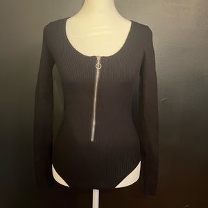 MISSGUIDED Black ribbed/knit long sleeve bodysuit (S)